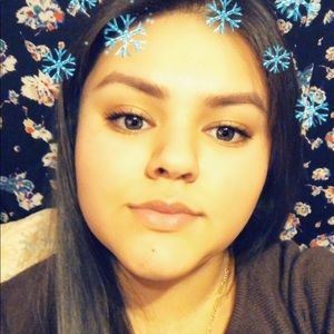 Meet your Posher, Mariela